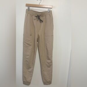 NWOT Fabletics High-Rise On-Call Jogger Medium Tall (MT)